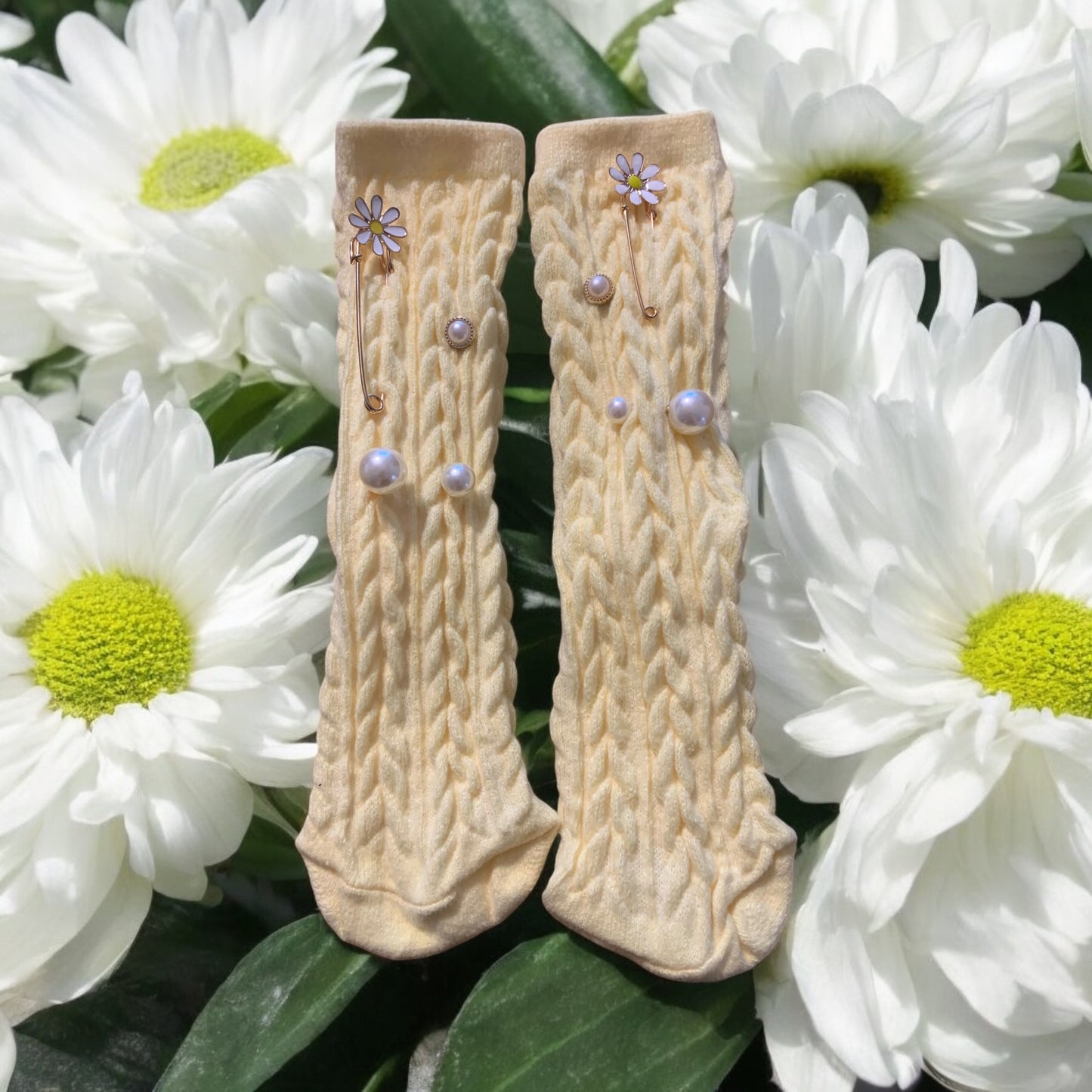 Charm Ribbed Socks